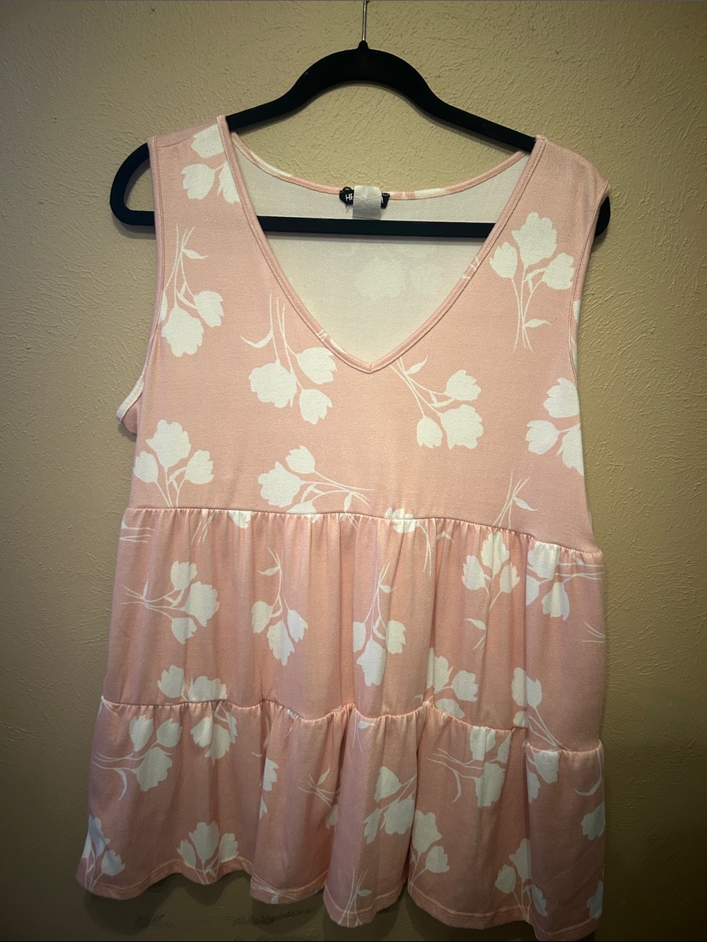 Women's Pink Floral V-Neck Tiered Tank Top